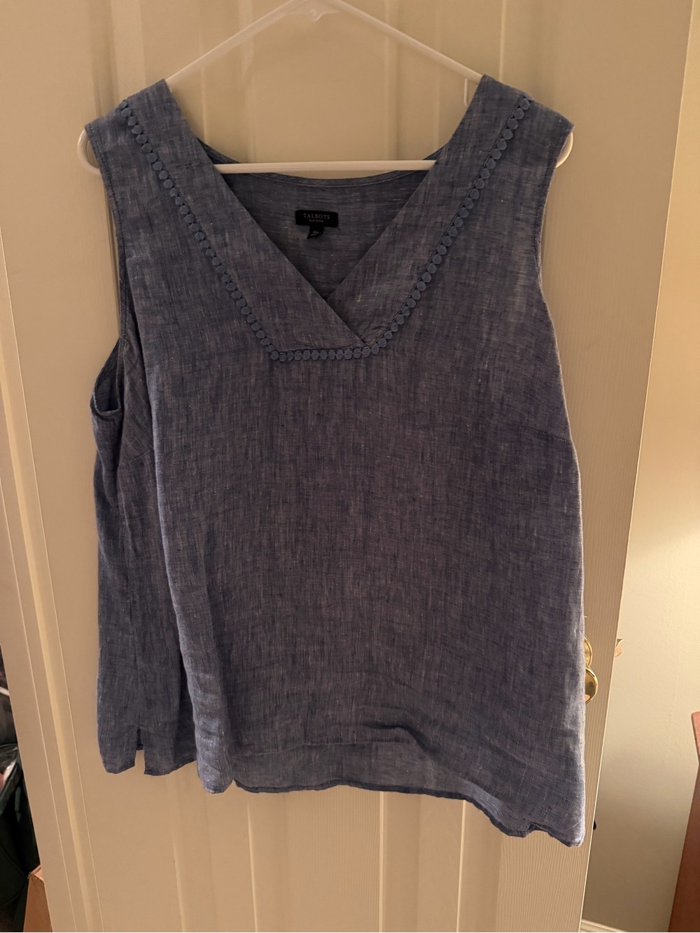 Talbots Chambray Blue Linen V-Neck Sleeveless Tank